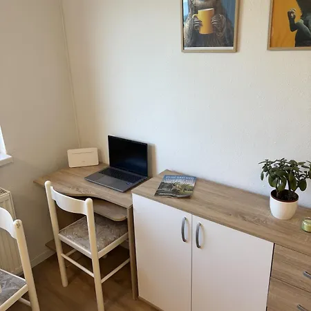 With Free Parking And Easy Access To Apartamento Liubliana
